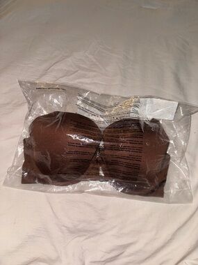 Savage X Fenty Strapless Molded Bra in Brown